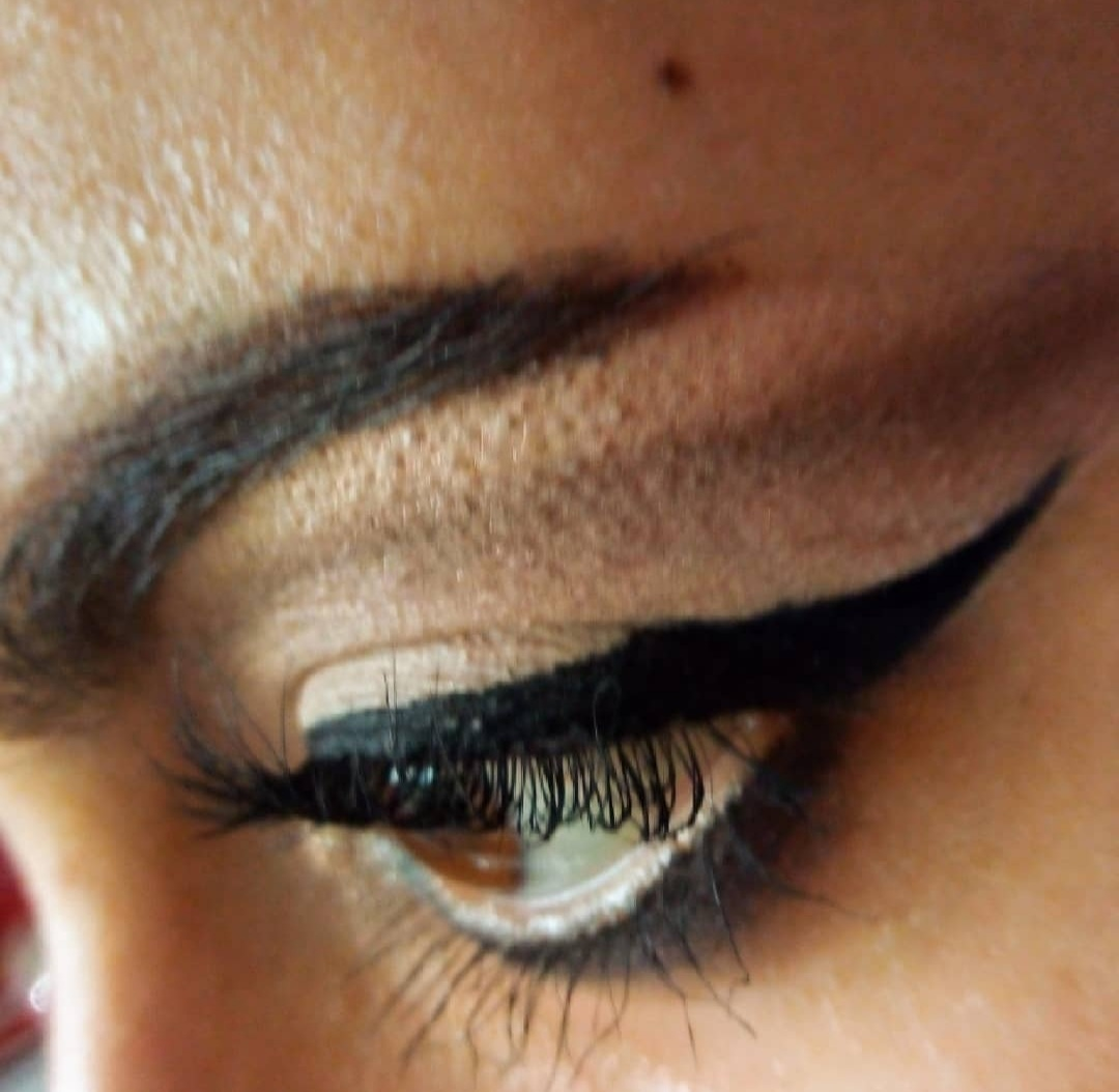 RW Black Waterproof and Long Lasting Liquid Eyeliner