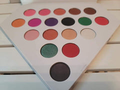 Roxy's Multi Color Diamond Eyeshadow Palette - 18 Colors